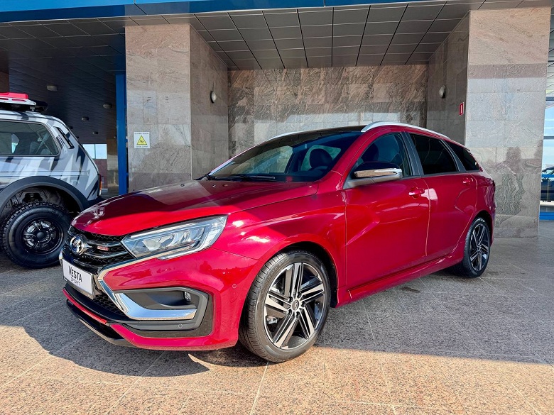 Представлена совершенно новая Lada Sport &mdash; с мотором мощностью 145 л.с, 6-ступенчатой коробкой передач и разгоном до 100 км/ч за 10 секунд