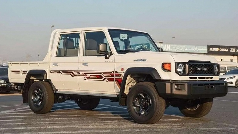 Обновлённый Toyota Land Cruiser 79 2025 года появился в России — по цене нового Land Cruiser Prado 250 - 1 Обновлённый Toyota Land Cruiser 79 2025 года появился в России — по цене нового Land Cruiser Prado 250
