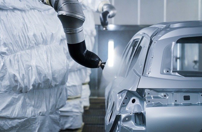 На бывшем заводе Volkswagen сварены и окрашены первые машины, которые собираются с немецкой системой контроля качества &mdash; Tenet