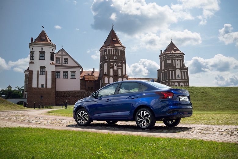 Рыжий кот стал звездой рекламы Lada Iskra