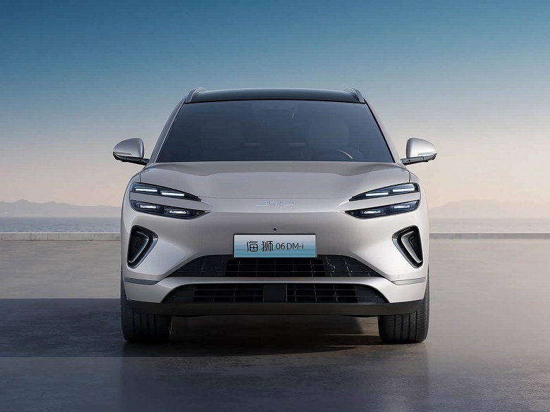 У Geely Monjaro появился сильный конкурент. Представлен BYD Sea Lion 06: не самый мощный кроссовер, но зато дешевый, очень комфортный и с запасом хода 1670 км - 1 У Geely Monjaro появился сильный конкурент. Представлен BYD Sea Lion 06: не самый мощный кроссовер, но зато дешевый, очень комфортный и с запасом хода 1670 км