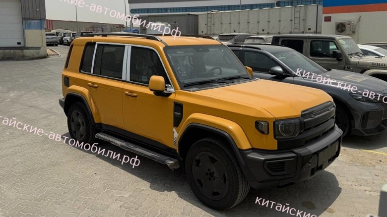 Вот такой клон Land Rover Defender от Chery приедет в Россию: опубликованы живые фото первого внедорожника iCAUR - 1 Вот такой клон Land Rover Defender от Chery приедет в Россию: опубликованы живые фото первого внедорожника iCAUR