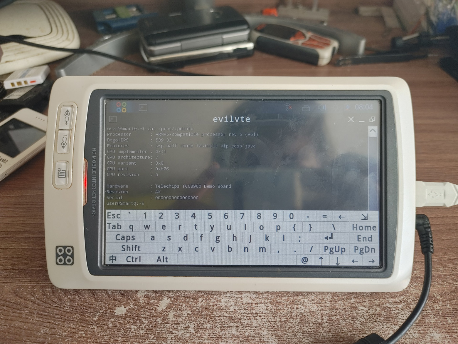 По строке Hardware в ядре, мы сразу видим куда идут корни устройства — к референсной плате Telechips!