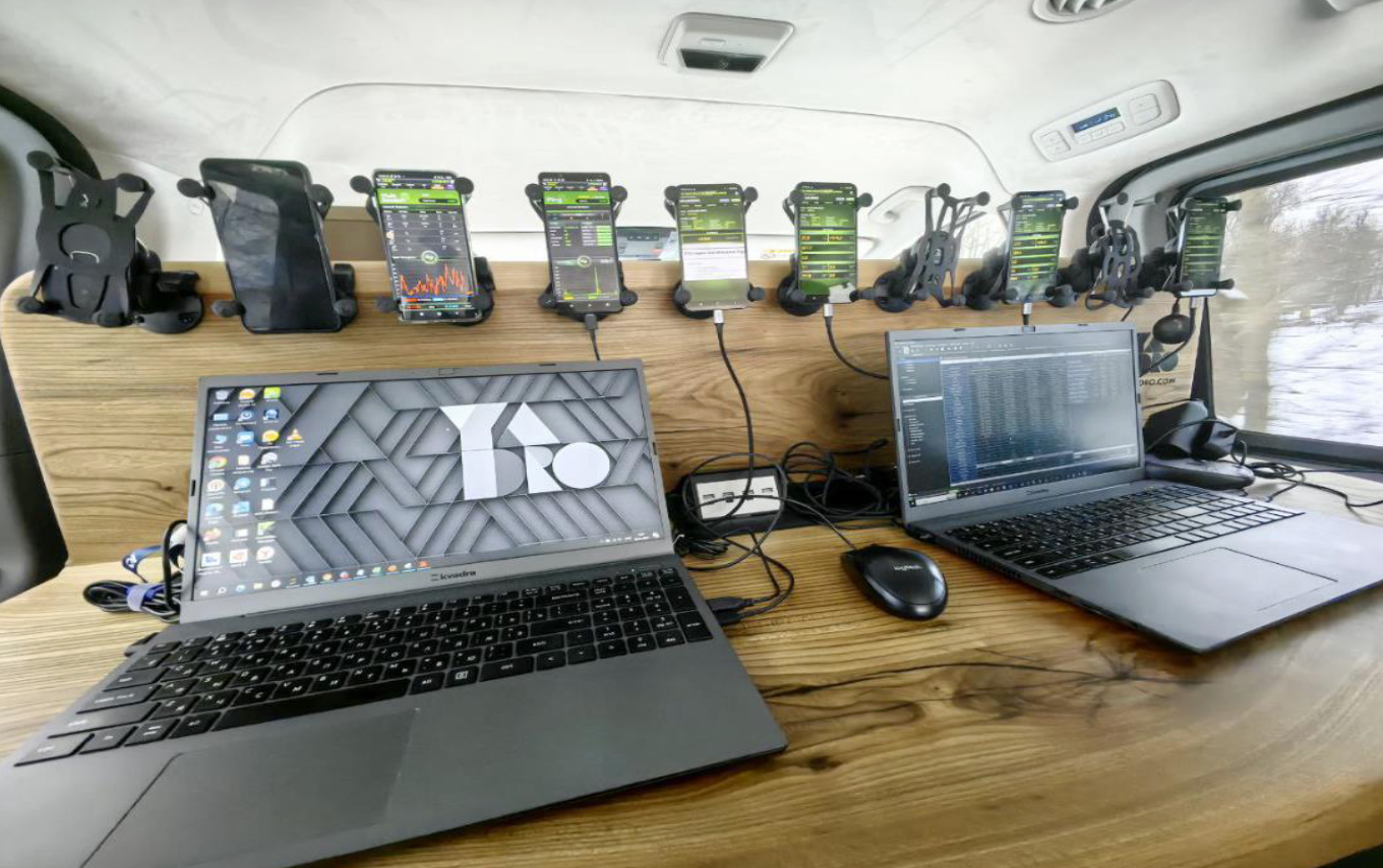 Внутри автомобиля