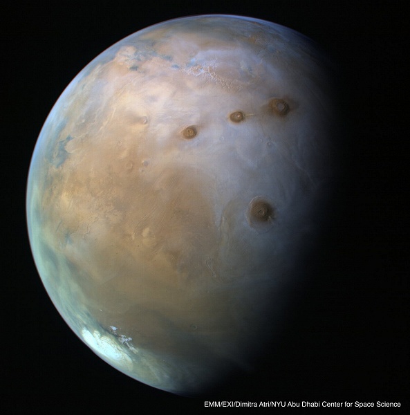 Космические лучи могут подпитывать жизнь под поверхностью Марса и ледяных лун Сатурна