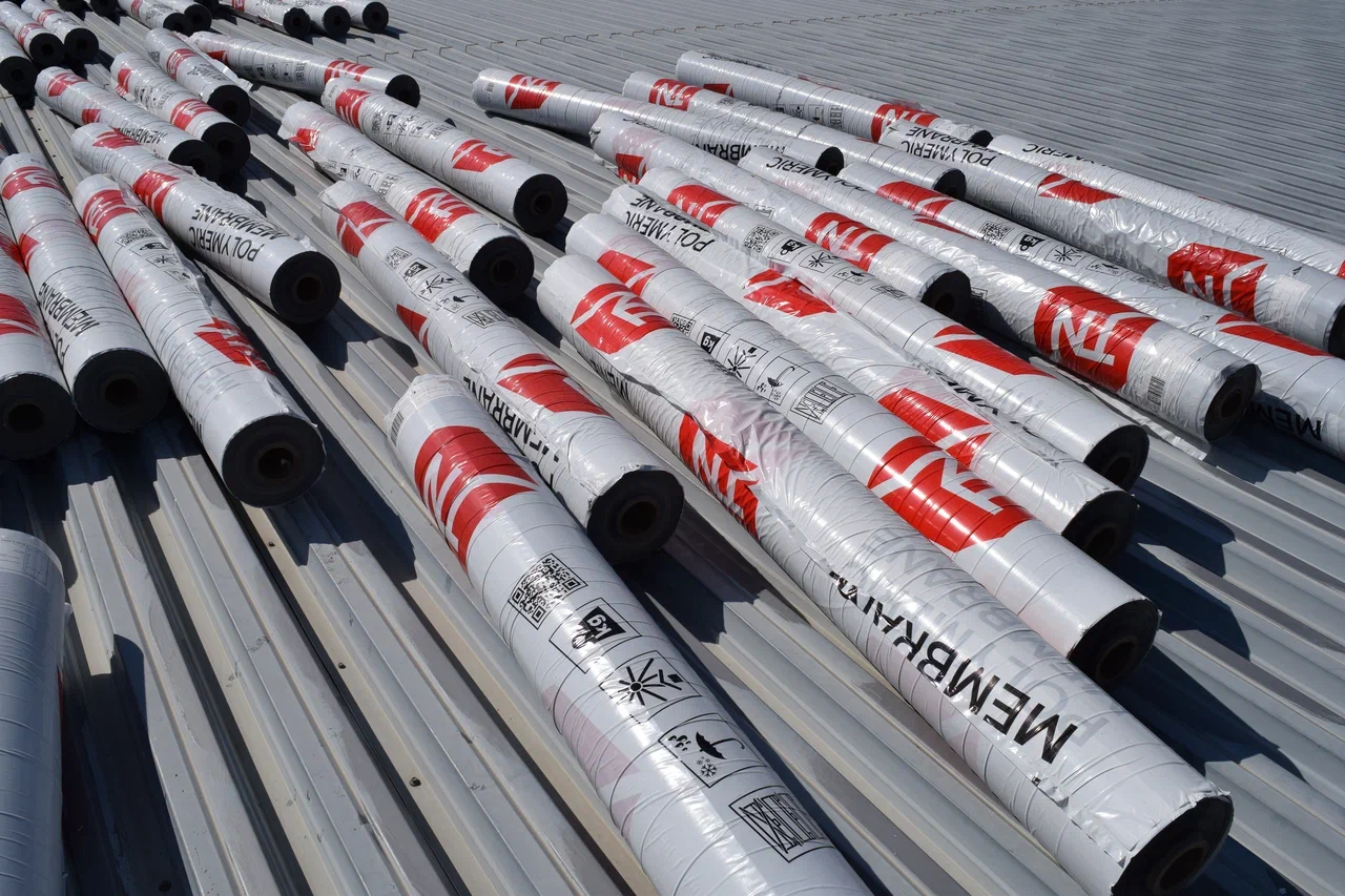 Мы использовали ПВХ-мембрану толщиной 1,2 мм