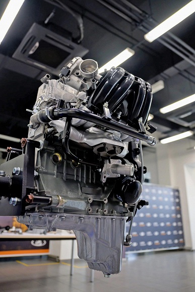 Новая Lada Niva Travel с 90-сильным мотором во всех деталях: опубликованы официальные фото машины