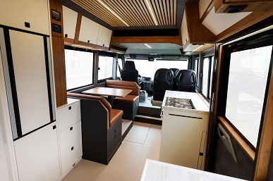 Внедорожный автобус-монстр Torsus Liberra превратили в роскошный отель на колесах — идеальный автодом для России, у кого есть 662 тысячи долларов - 5 Внедорожный автобус-монстр Torsus Liberra превратили в роскошный отель на колесах — идеальный автодом для России, у кого есть 662 тысячи долларов