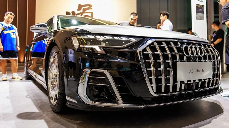 Из-за двигателя такая разница? Новейшую Audi A8 Horch 2025 в России уже продают втрое дешевле, чем весной - 1 Из-за двигателя такая разница? Новейшую Audi A8 Horch 2025 в России уже продают втрое дешевле, чем весной