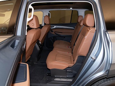 Самый большой кроссовер Volkswagen оказался на удивление доступным: представлен обновленный Volkswagen Talagon за 270 тыс. юаней (3 млн рублей) - 5 Самый большой кроссовер Volkswagen оказался на удивление доступным: представлен обновленный Volkswagen Talagon за 270 тыс. юаней (3 млн рублей)