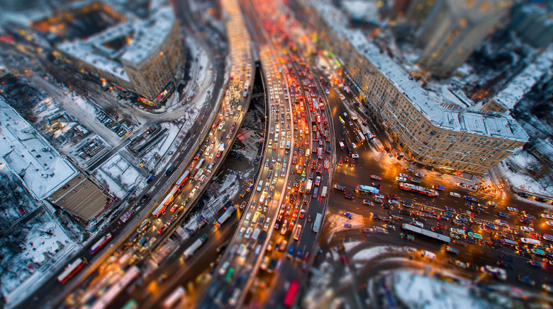 &laquo;Это как снимать Зимний дворец, который в 600 км отсюда, и снять колонны&raquo;, &mdash; появились подробности о новом российском аппарате высоког разрешения &laquo;Спутникс&raquo;