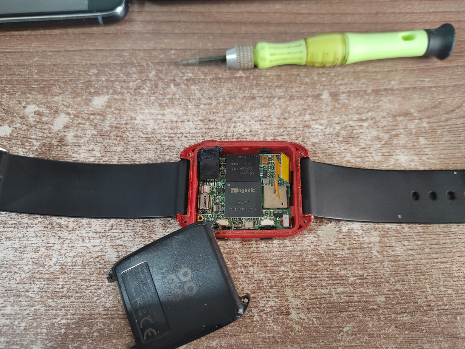 Гиковские «часики»: уникальный гаджет с MIPS-процессором и Android на борту - 9 Гиковские «часики»: уникальный гаджет с MIPS-процессором и Android на борту - 9