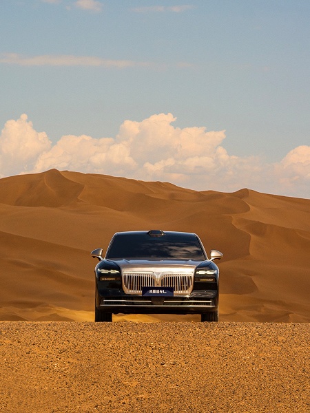 Замена BMW 7-й серии, Mercedes-Benz S-класса и Audi A8, которую выпускают в России, стала ещё больше. Представлен Voyah Passion L PHEV