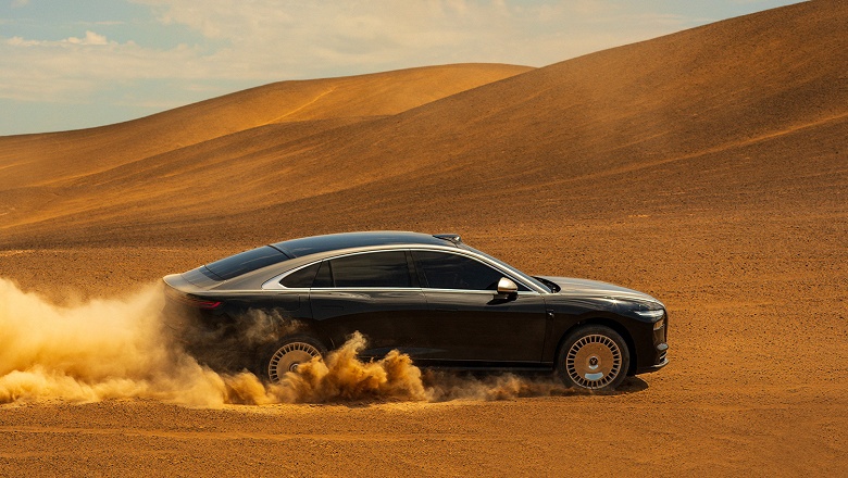 Замена BMW 7-й серии, Mercedes-Benz S-класса и Audi A8, которую выпускают в России, стала ещё больше. Представлен Voyah Passion L PHEV