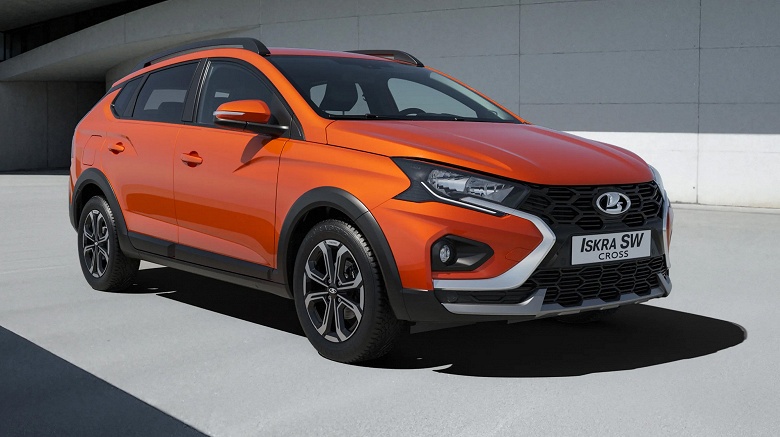 По словам АвтоВАЗа, первую партию Lada Iskra быстро раскупили, а по статистике на учёт в июле поставили только одну машину (на физлицо)