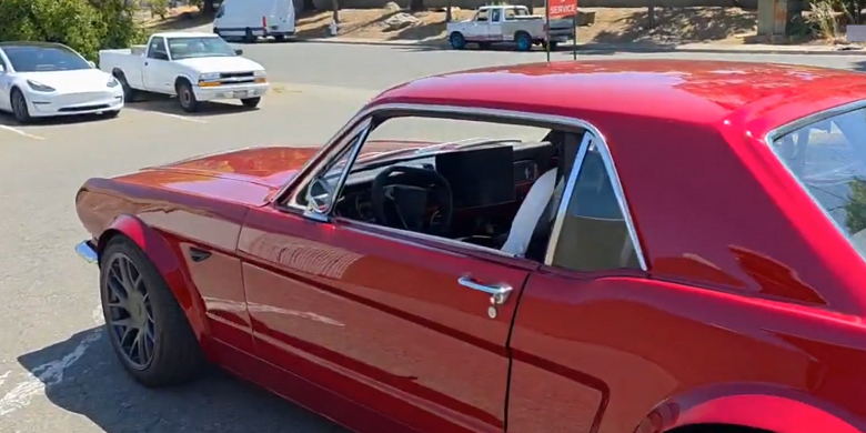 Tesla Mustang 3 или &laquo;лучшая модификация&raquo;, по версии главного инженера Tesla Cybertruck. Создан первый и единственный в мире Ford Mustang 1966 года с системой FSD