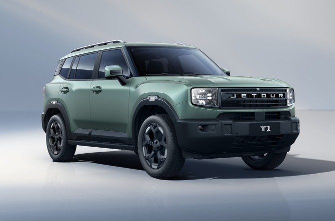 Полноценный внедорожник с 8-ступенчатым &laquo;автоматом&raquo;, запасом хода 1300 км и официальной гарантией в России. Подробности о Jetour T1
