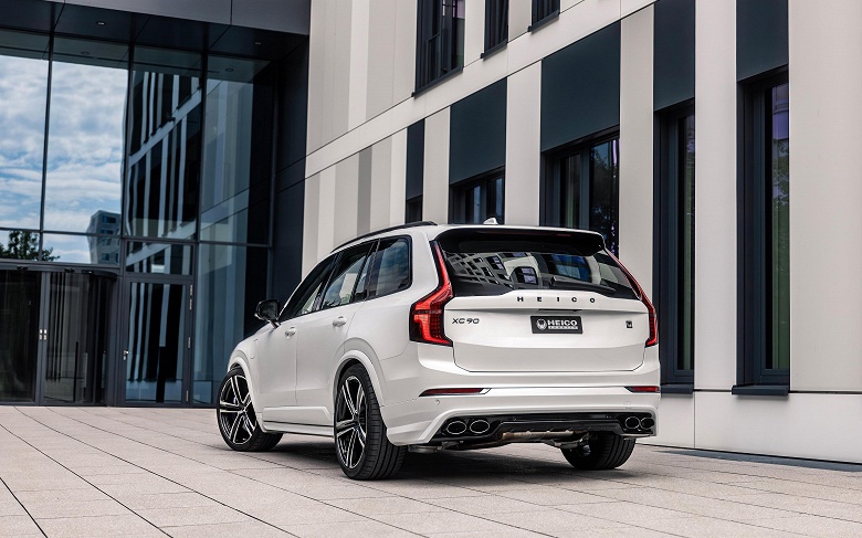 Volvo XC90 добавили стиля и мощности: наконец-то флагманский внедорожник может разгоняться больше 180 км/ч