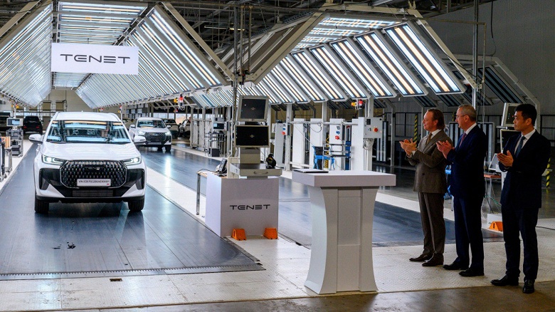 На бывшем заводе Volkswagen началась сборка машин с немецкой системой контроля качества. Первым оказался российский Tiggo 7 под названием Tenet T7