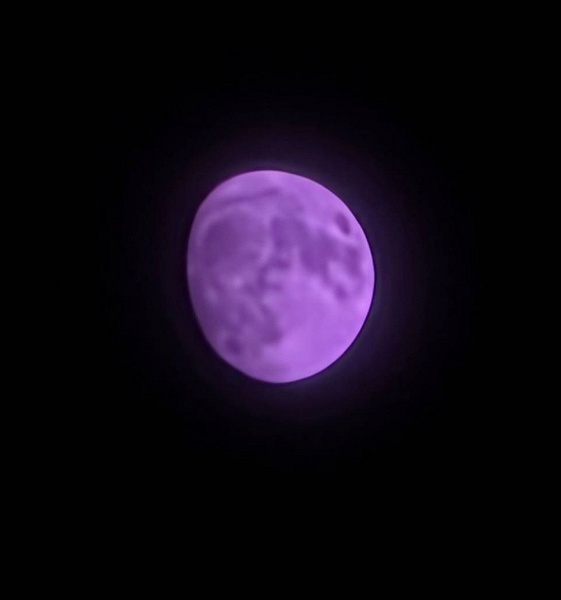 Странная проблема с камерой Samsung Galaxy S25 Ultra: смартфон &laquo;красит&raquo; Луну в фиолетовый