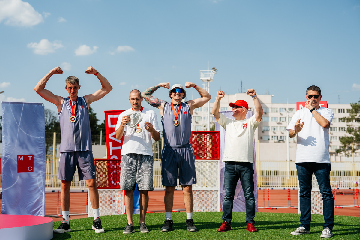 «Моя тема — залетаю». Как мы сыграли в стритбол на спартакиаде МТС и почему я всем советую такие активности - 2