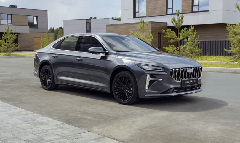 Geely Preface подешевел в России и в Белоруссии. Но в Белоруссии его можно купить за 2,2 млн российских рублей, а в России &mdash; за 2,9 млн рублей