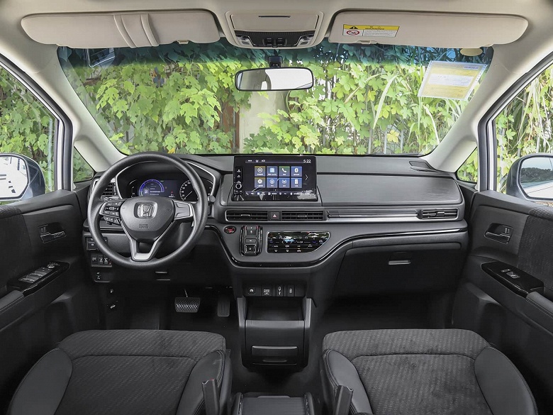 Конкурент Toyota Alphard от Honda: новый Honda Elysion рассекречен до премьеры