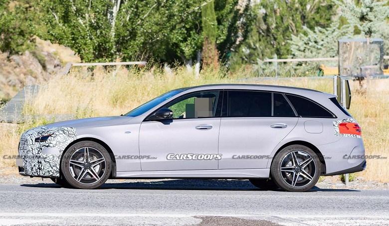 Ответ Mercedes на совершенно новый BMW Neue Klasse: будущий Mercedes-Benz C-класса засветился на фото - 2 Ответ Mercedes на совершенно новый BMW Neue Klasse: будущий Mercedes-Benz C-класса засветился на фото