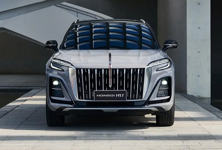 Россияне распробовали китайский премиум: продажи Hongqi растут на падающем рынке, самая популярная модель &mdash; кроссовер Hongqi HS5