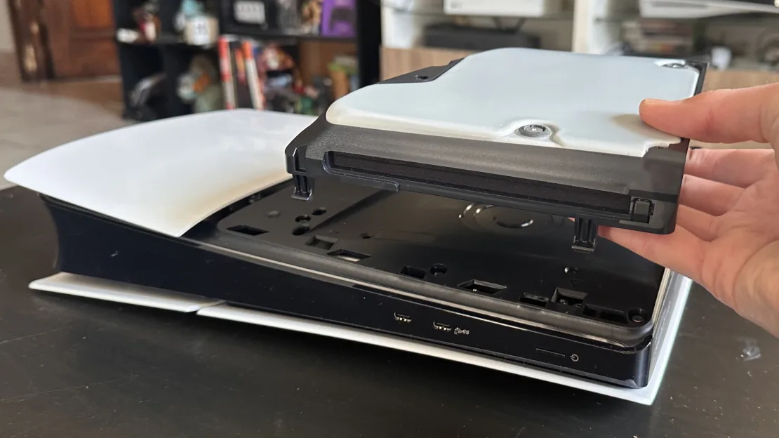 Физические носители игр: как обстоят дела сейчас и есть ли будущее у такого формата - 9 Физические носители игр: как обстоят дела сейчас и есть ли будущее у такого формата - 9