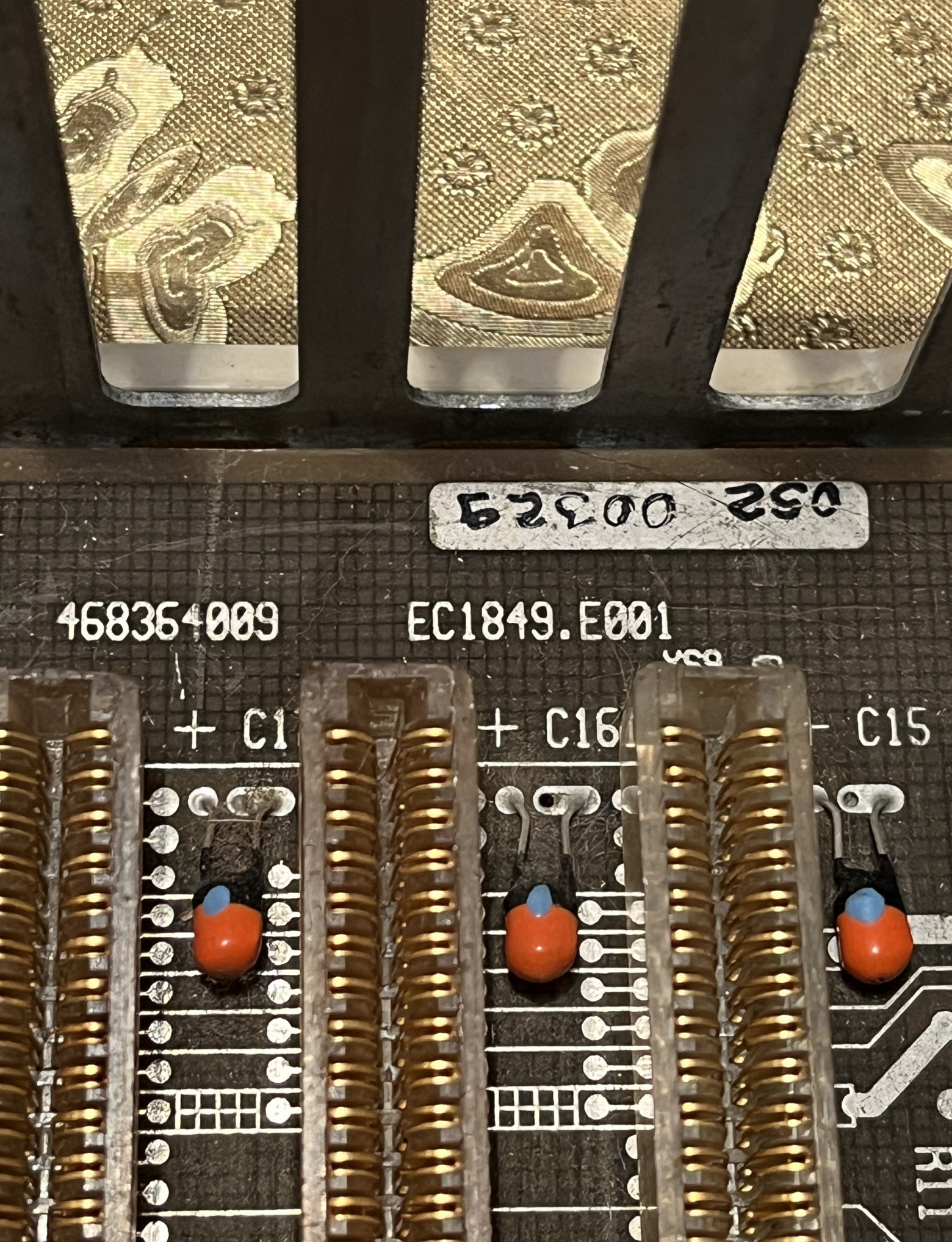 Видно «парт-номер»