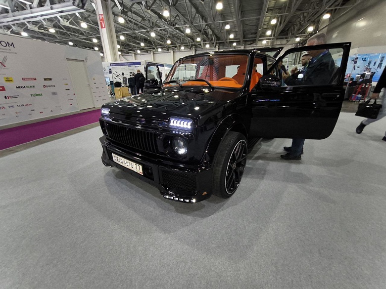 В Москве показали Niva G-Stile &mdash; это &laquo;Нива&raquo; в стиле Mercedes-AMG G 63
