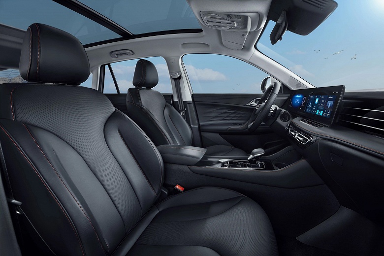 Рассекречен совершенно новый &laquo;Москвич&raquo;: &laquo;Москвич M70&raquo; получит мощный 2,0-литровый мотор и 9-ступенчатый &laquo;автомат&raquo;