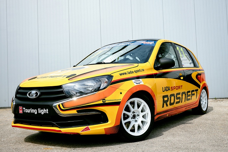 В России выставили на продажу чемпионскую Lada Granta с мотором мощностью 190 л.с. &mdash; по цене новой Granta Sport с мотором на 116 л.с