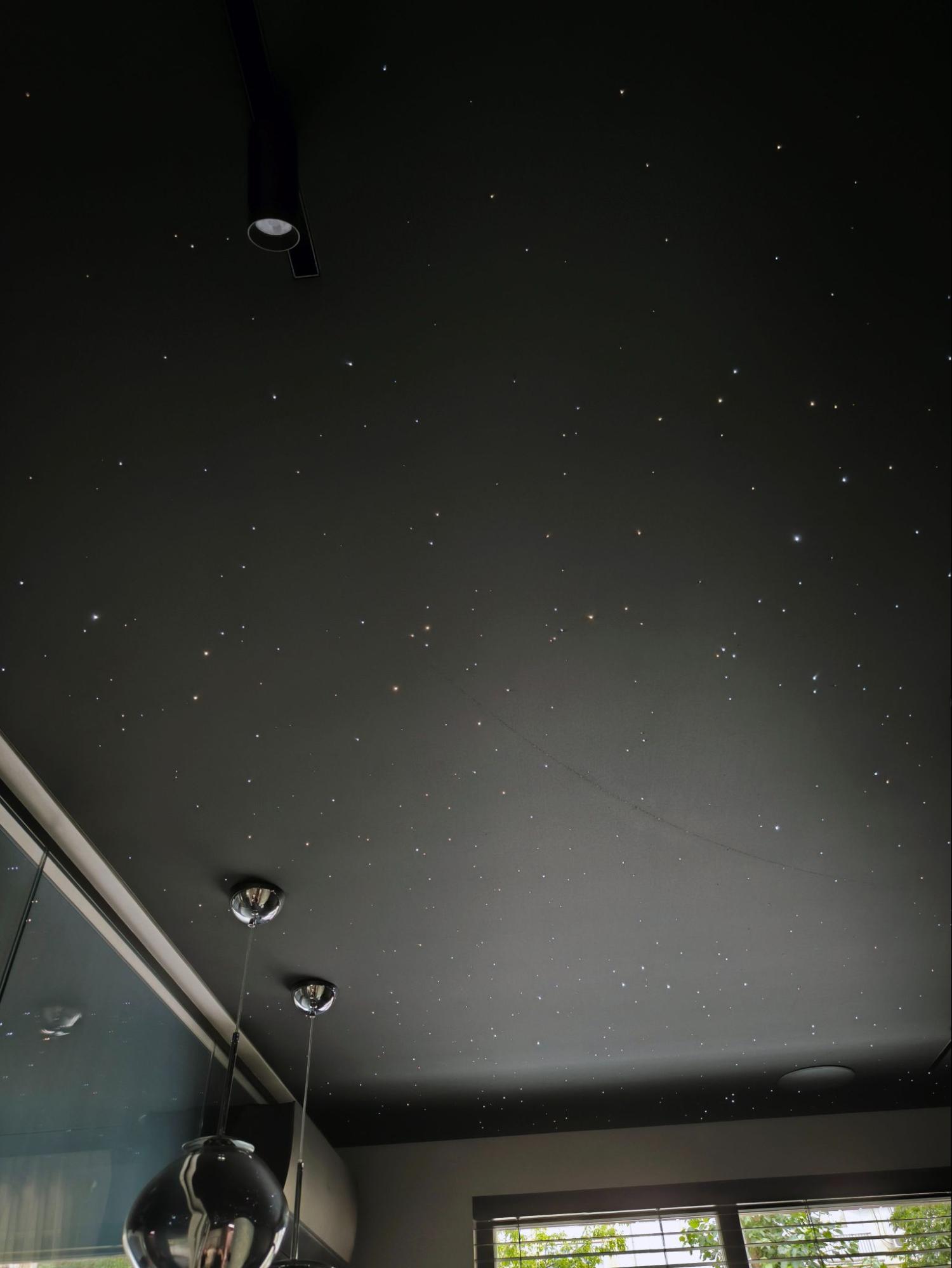 Звездный потолок на кухне