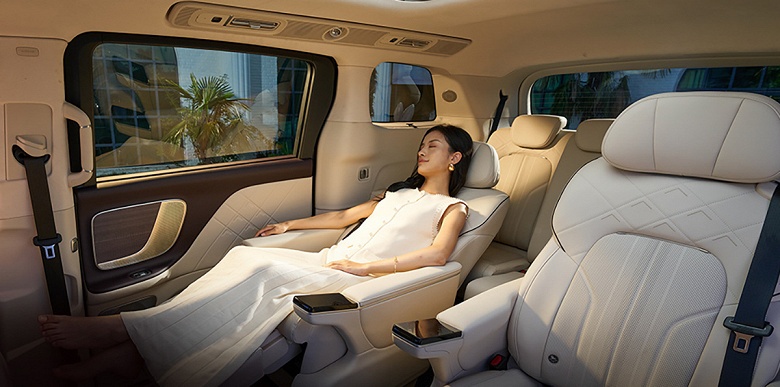 Toyota Alphard, в сторону. Представлен первый в мире люксовый минивэн с передовым автопилотом Huawei и подруливающими задними колесами — это Voyah Dreamer 2026 - 2 Toyota Alphard, в сторону. Представлен первый в мире люксовый минивэн с передовым автопилотом Huawei и подруливающими задними колесами — это Voyah Dreamer 2026