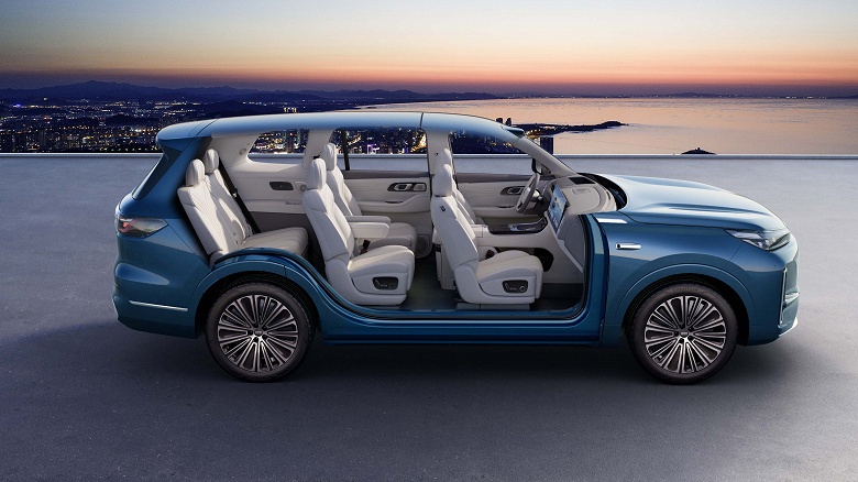 Мощный гибридный внедорожник &mdash; за копейки. Представлен 6-местный Geely Galaxy M9, он готов отправить Li Auto на свалку истории