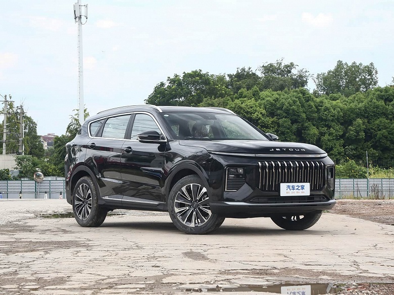 Просторный кроссовер с пожизненной гарантией за копейки. Новый Jetour X70 Plus 2026 оценили всего в 93,9 тыс. юаней (1 млн рублей) - 1 Просторный кроссовер с пожизненной гарантией за копейки. Новый Jetour X70 Plus 2026 оценили всего в 93,9 тыс. юаней (1 млн рублей)