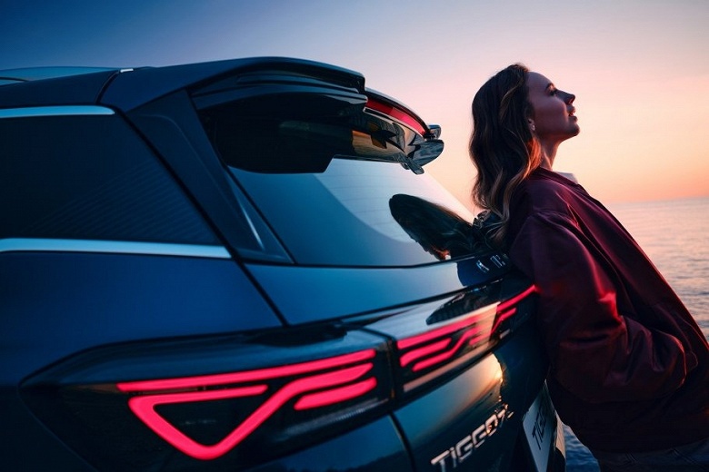 У Chery в России появился новый суперхит: Chery Tiggo 7L обошёл по продажам Geely Monjaro в прошлом месяце - 1 У Chery в России появился новый суперхит: Chery Tiggo 7L обошёл по продажам Geely Monjaro в прошлом месяце