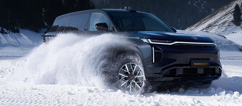 Аналог Hyundai Santa Fe c полным приводом и 500 л.с. &mdash; всего 4,6 млн рублей. До России добрался GAC Trumpchi S7