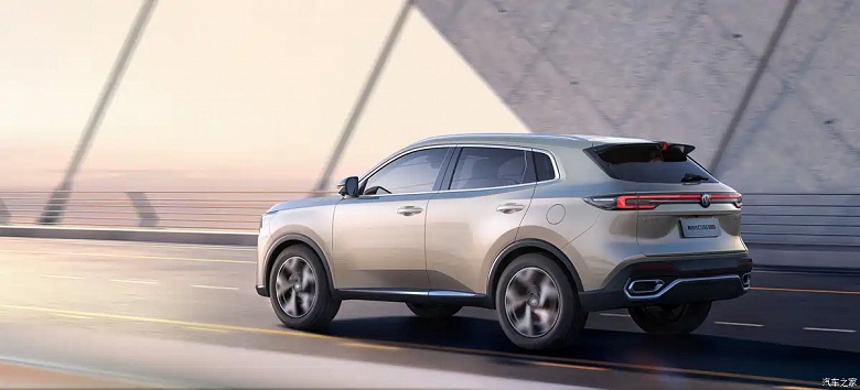 Брутальный редизайн, чистые бензиновые 192 л.с., запас хода &mdash; 1000 км на баке бензина. Рассекречен новый Changan CS55 Plus