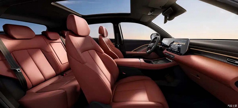 Брутальный редизайн, чистые бензиновые 192 л.с., запас хода &mdash; 1000 км на баке бензина. Рассекречен новый Changan CS55 Plus