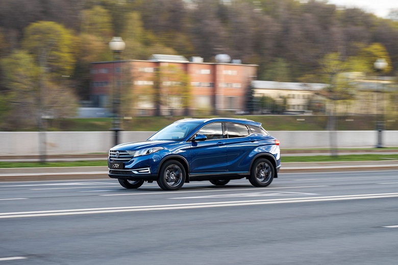 В России переписали цены на отечественные электромобили: сколько просят за Evolute i-Joy