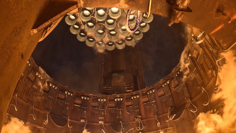 Жарко как в аду: запуск самой мощной ракеты в истории сняла под стартовым столом, но скоро Starship станет гораздо мощнее