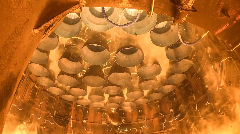 Жарко как в аду: запуск самой мощной ракеты в истории сняла под стартовым столом, но скоро Starship станет гораздо мощнее