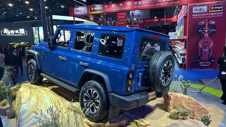 Новейший «китайский УАЗ» BJ 212 T01 получил дизельную версию, полный привод, отключаемый стабилизатор и блокировки дифференциалов - 2 Новейший «китайский УАЗ» BJ 212 T01 получил дизельную версию, полный привод, отключаемый стабилизатор и блокировки дифференциалов