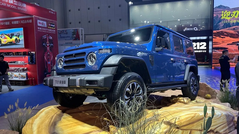 Новейший «китайский УАЗ» BJ 212 T01 получил дизельную версию, полный привод, отключаемый стабилизатор и блокировки дифференциалов - 1 Новейший «китайский УАЗ» BJ 212 T01 получил дизельную версию, полный привод, отключаемый стабилизатор и блокировки дифференциалов