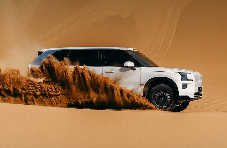 Первый в истории Zeekr с ДВС и самой большой в истории PHEV батарей обзавёлся ценой &mdash; от 67 000 долларов