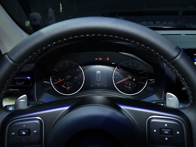 Рама, честный полный привод, мотор V6, 354 л.с. и 9-ступенчатый &laquo;автомат&raquo; &mdash; 230 тыс. юаней (2,6 млн рублей). Great Wall Poer V6 2025 доступен для предзаказа