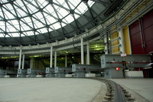 Веер ходовых балок в депо Московского монорельса